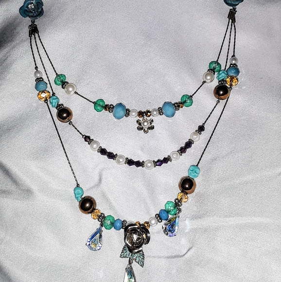 Betsy Johnson Necklace - Picture 6 of 6
